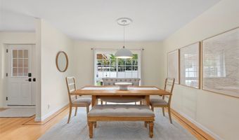 1016 Laukupu Way, Honolulu, HI 96825