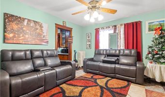 51 Oakland Ave, Cranston, RI 02910