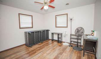 4825 Sycamore St, Aldrich, MO 65601