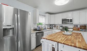 6066 Stacey Ln, Biloxi, MS 39532