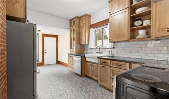 701 11th St NW, Austin, MN 55912