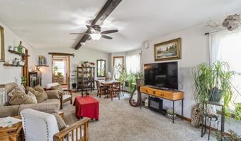 906 Grove St, Adel, IA 50003
