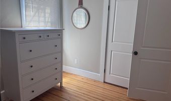 35 Elm St B, Newport, RI 02840
