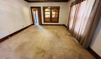 243 E 17th St, Baxter Springs, KS 66713