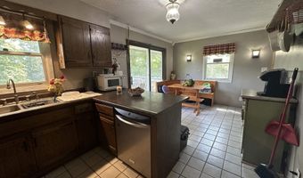 1357 S Hasler Rd, Bloomfield, IN 47424