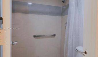3701 N Country Club Dr 1504, Aventura, FL 33180