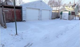 1009 4th Ave NE, Austin, MN 55912