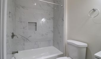 725 N CHESTER St, Baltimore, MD 21205
