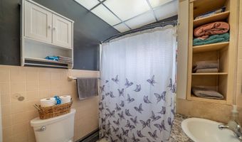 602 W ADAMS St, Abingdon, IL 61410
