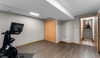 4730 144th St W, Apple Valley, MN 55124