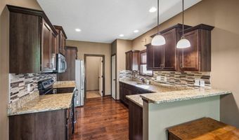 1458 NE Falstaff Ln, Ankeny, IA 50021