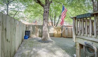 514 S HENRY St, Alexandria, VA 22314