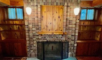 810 3rd St NW, Austin, MN 55912