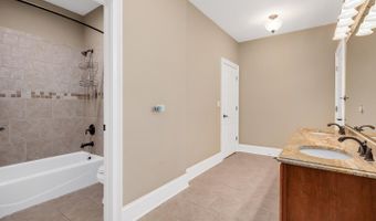 1454 E Northwest Hwy, Arlington Heights, IL 60004