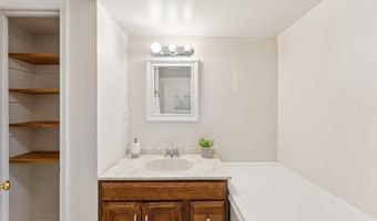 609 21ST St S, Arlington, VA 22202