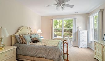 8 Whitecaps Ter, Barnegat, NJ 08005