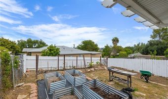 206 S Wisconsin St, Fallbrook, CA 92028