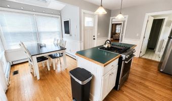 30 Gibson Ave, Narragansett, RI 02882