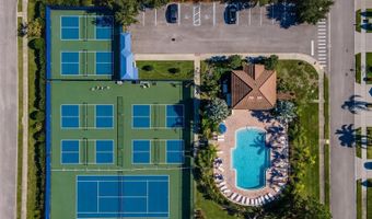 428 SENECA FALLS Dr, Apollo Beach, FL 33572