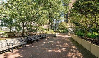 9 Hawthorne Pl 5K, Boston, MA 02114