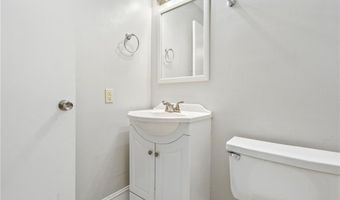 522 N DONAHUE Dr 7, Auburn, AL 36830