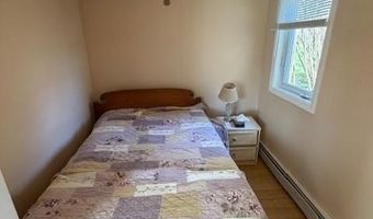 280 Bonnet Point Rd A, Narragansett, RI 02882