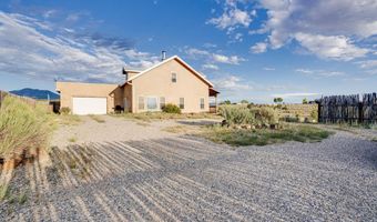 2 Mesa Sea Rd, Arroyo Hondo, NM 87513