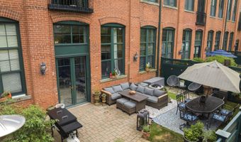 1 Indian Neck Ave APT 6, Branford, CT 06405
