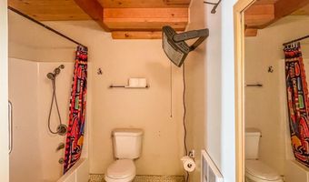 405 Skyline Dr, Arnold, CA 95223