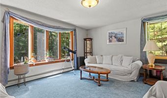 189 Wolf Rock Rd, Exeter, RI 02822