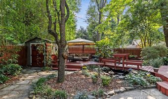 1460 Medford Dr, Charlotte, NC 28205