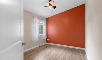 2354 E PLANK Cir B, Appleton, WI 54915
