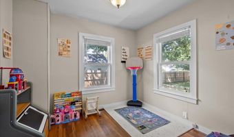 1322 N 4th St, Arkansas City, KS 67005