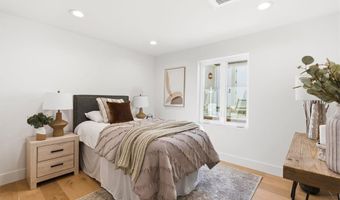 212 S Pacific St, Oceanside, CA 92054