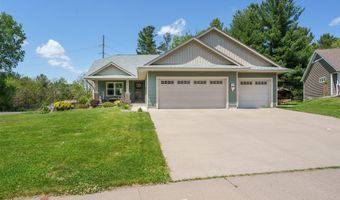 2544 Avery Ln, Altoona, WI 54720