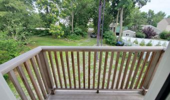 92 Compton St, Belford, NJ 07718