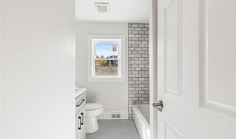 5 Taylor Ct, Cumberland, RI 02864