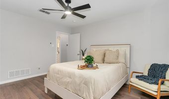 302 Cherokee Trl, Alvarado, TX 76009