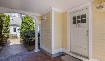 20 Narragansett Ave 306, Narragansett, RI 02882