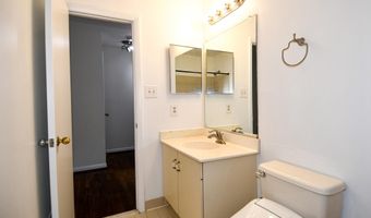 5175 KING CHARLES Way, Bethesda, MD 20814