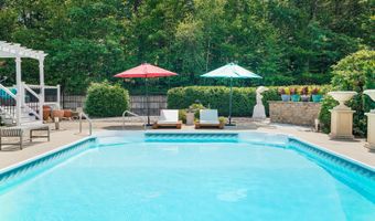 9 Longview Dr, Bow, NH 03304