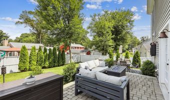 15 Wondy Way, Danbury, CT 06811