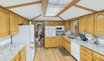 16714 Queens Rd, Avon, MN 56310