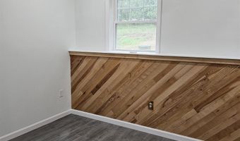 122 Devino Ln, Bristol, VT 05443