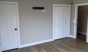 205 E Prospect St, Aurora, MO 65605