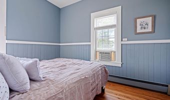 10 Wharf Rd, Center Harbor, NH 03226