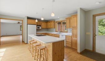 15 Polygraphic Ln, Bennington, VT 05257