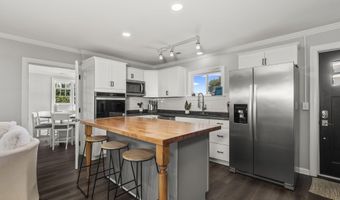 145 Bayview Blvd, Atlantic Beach, NC 28512