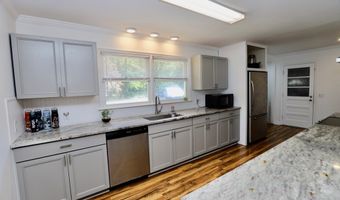 805 Mcrae Rd, Camden, SC 29020