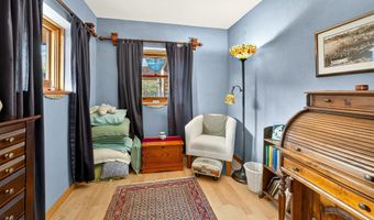 2026 Ashland Mine Rd, Ashland, OR 97520